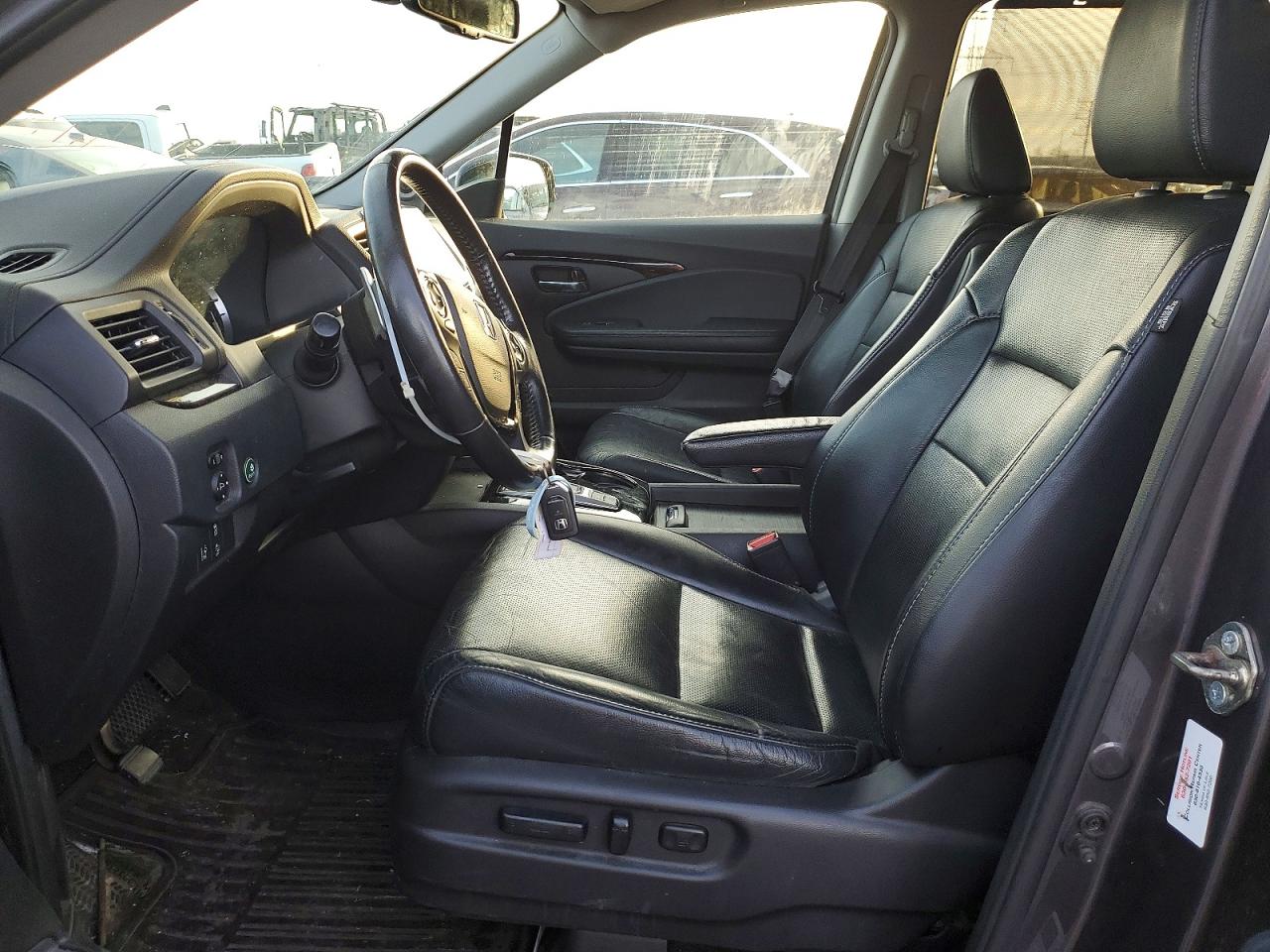 2016 HONDA PILOT ELITE photo 13