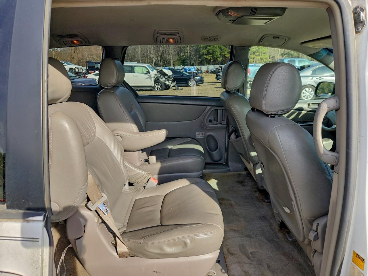 2006 TOYOTA SIENNA CE photo 41