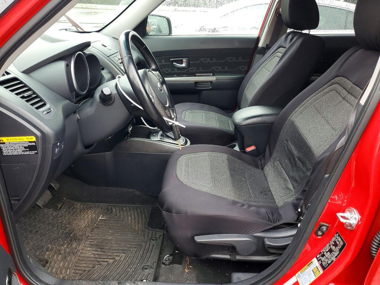 2013 KIA SOUL + photo 13