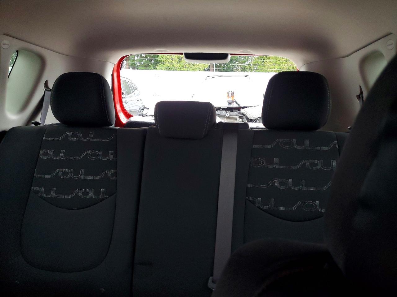 2013 KIA SOUL + photo 19