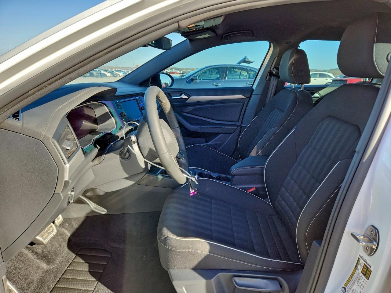 2024 VOLKSWAGEN JETTA SPORT photo 7