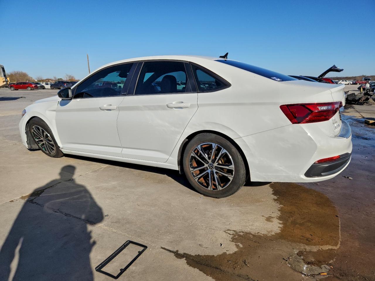 2024 VOLKSWAGEN JETTA SPORT photo 2