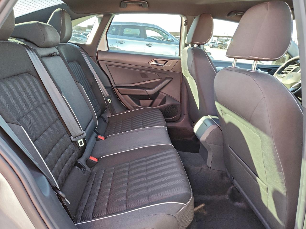 2024 VOLKSWAGEN JETTA SPORT photo 10
