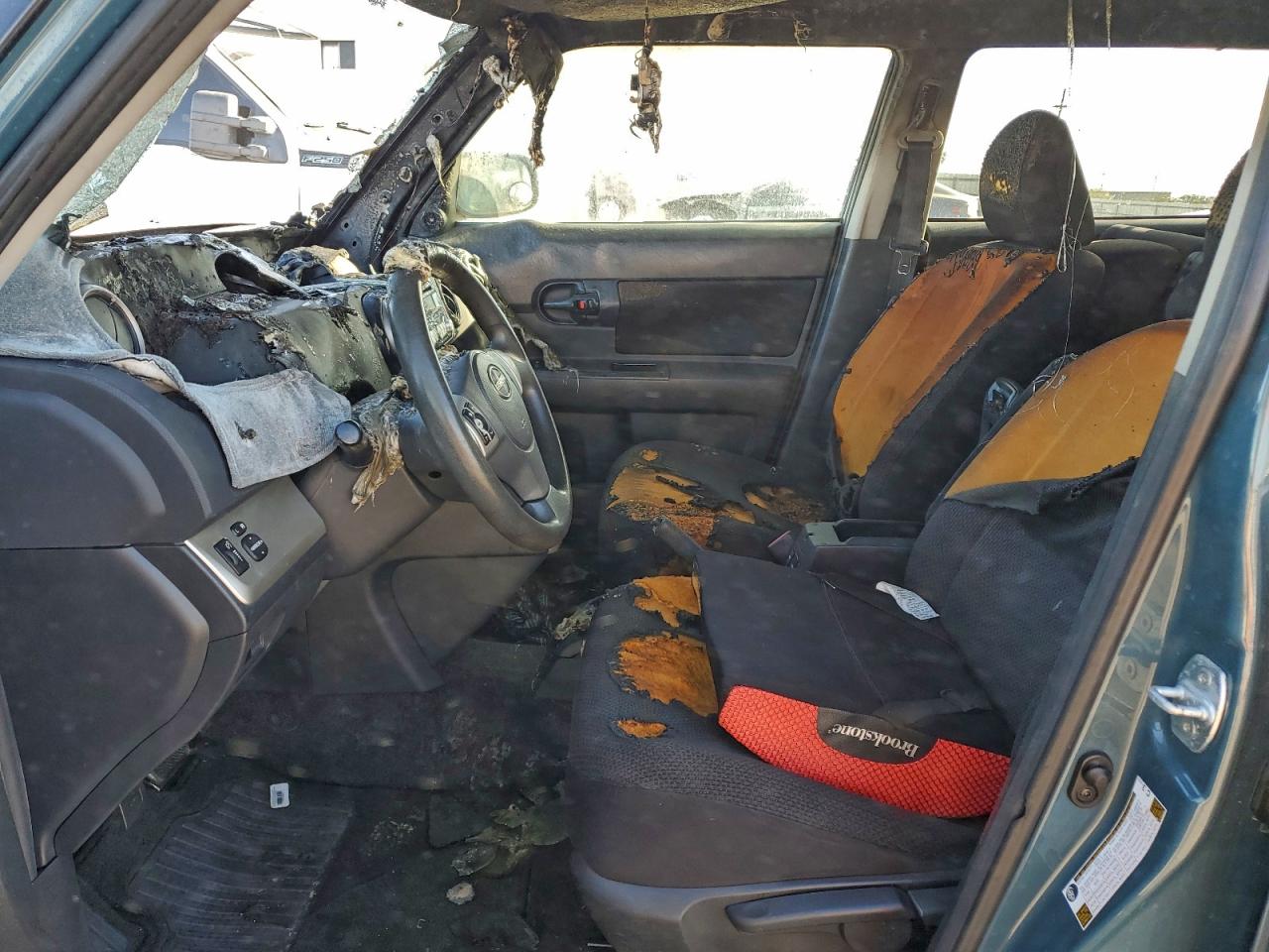 2009 TOYOTA SCION XB photo 7