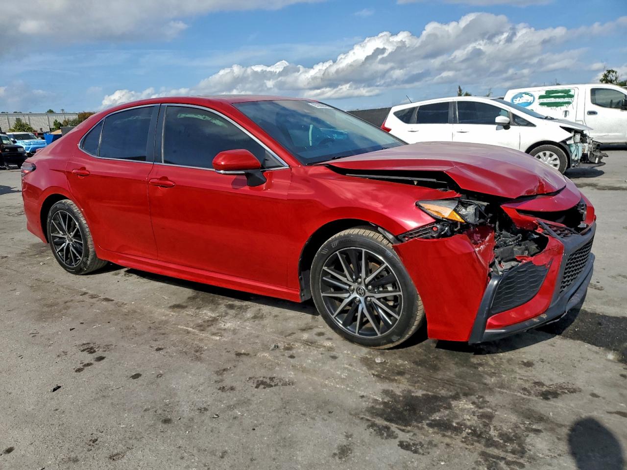 2021 TOYOTA CAMRY SE photo 4