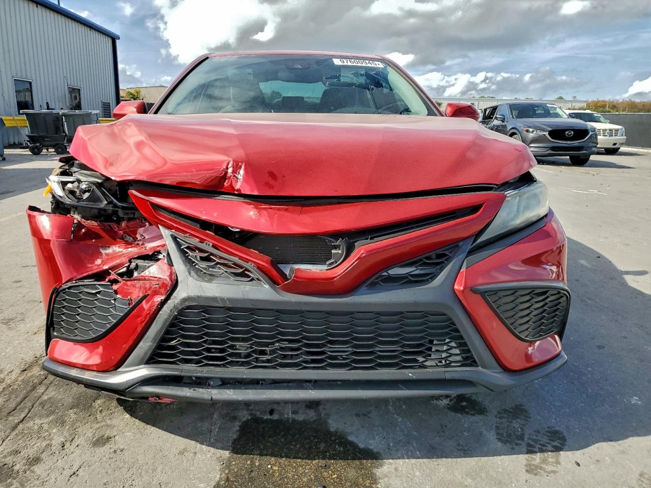 2021 TOYOTA CAMRY SE photo 5