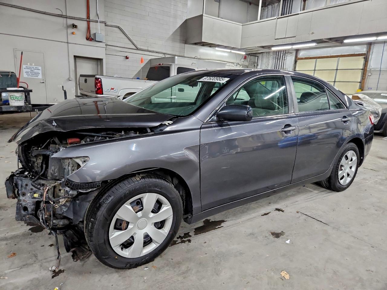 2011 TOYOTA CAMRY