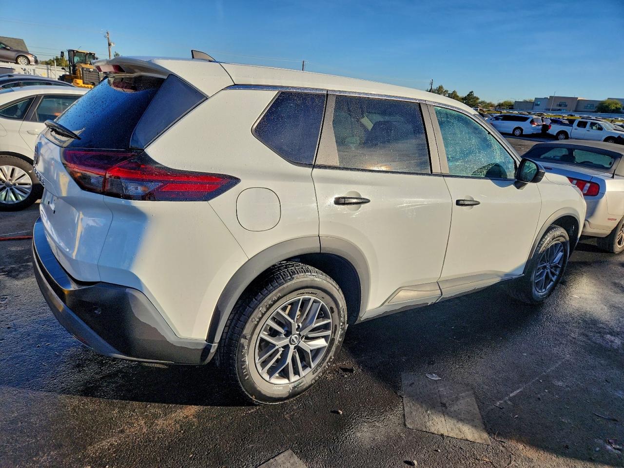 2023 NISSAN ROGUE S photo 3