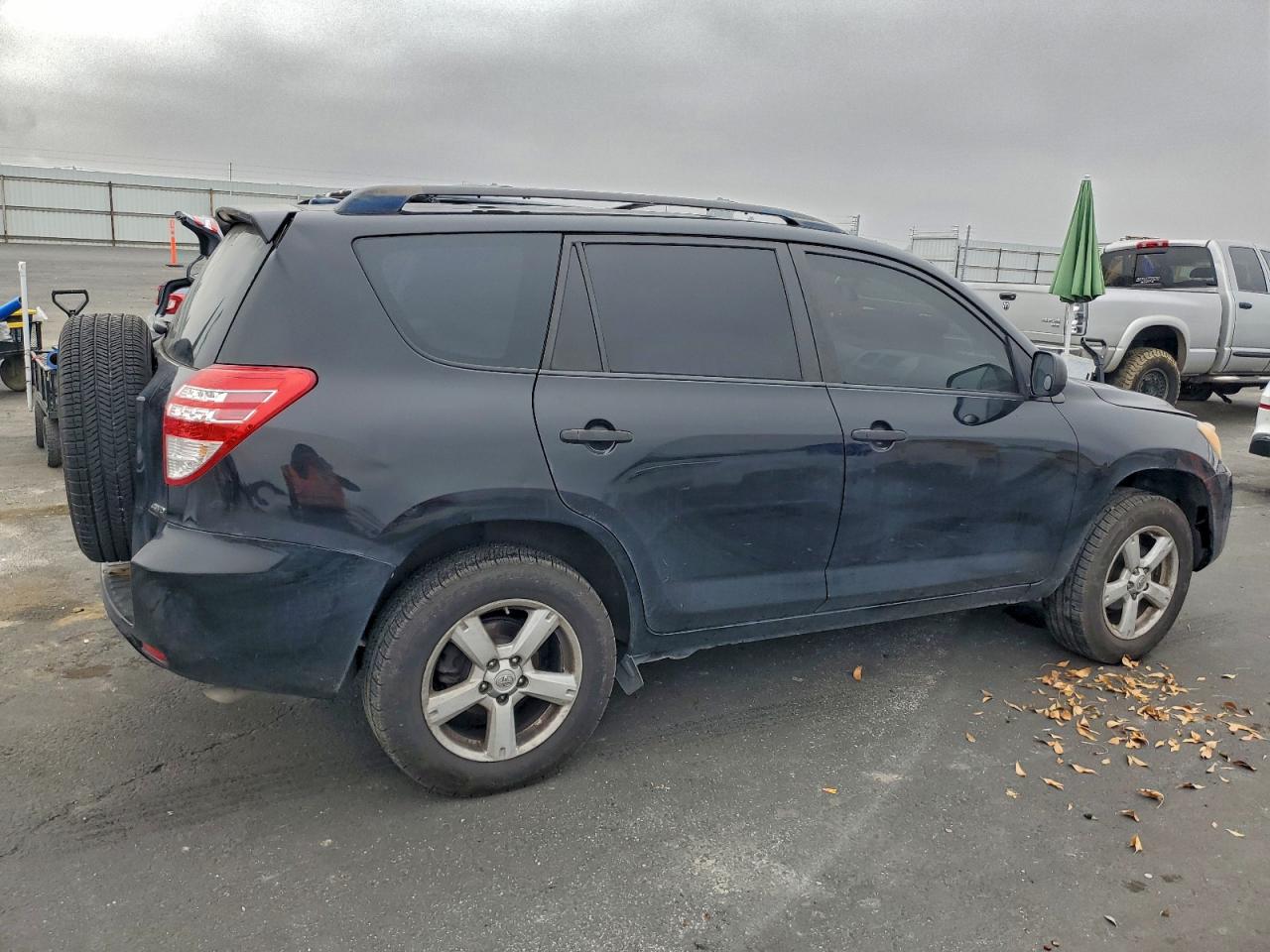 2009 TOYOTA RAV4 photo 3