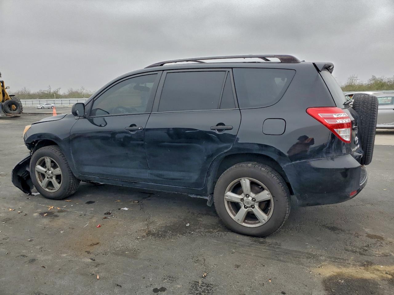 2009 TOYOTA RAV4 photo 2