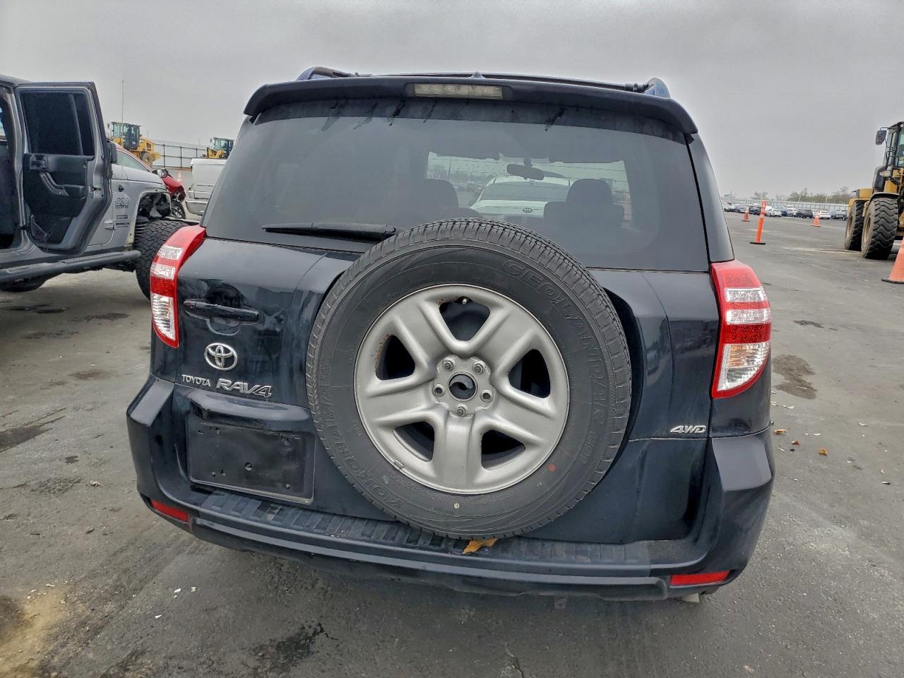 2009 TOYOTA RAV4 photo 6