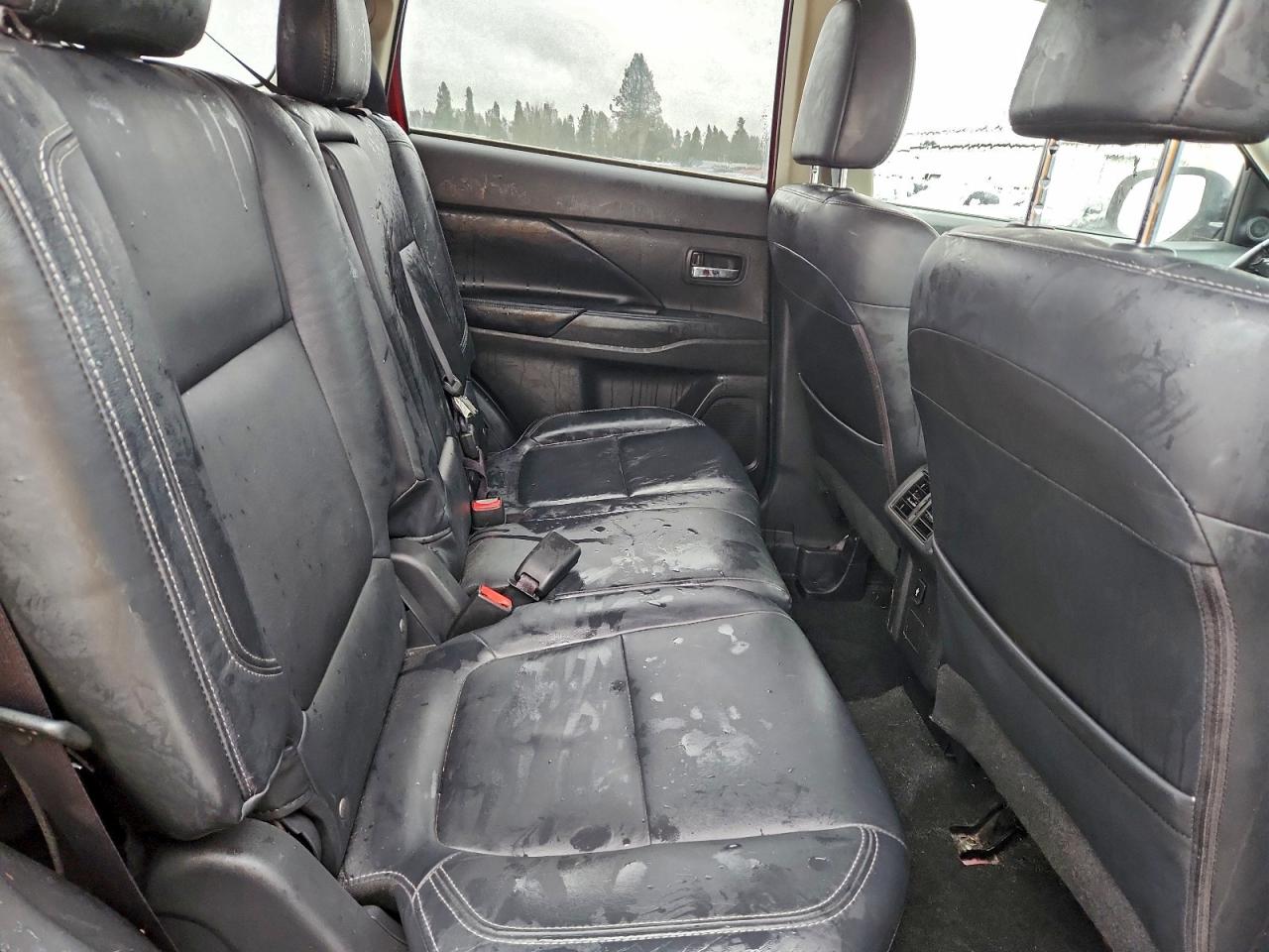 2019 MITSUBISHI OUTLANDER SE photo 10