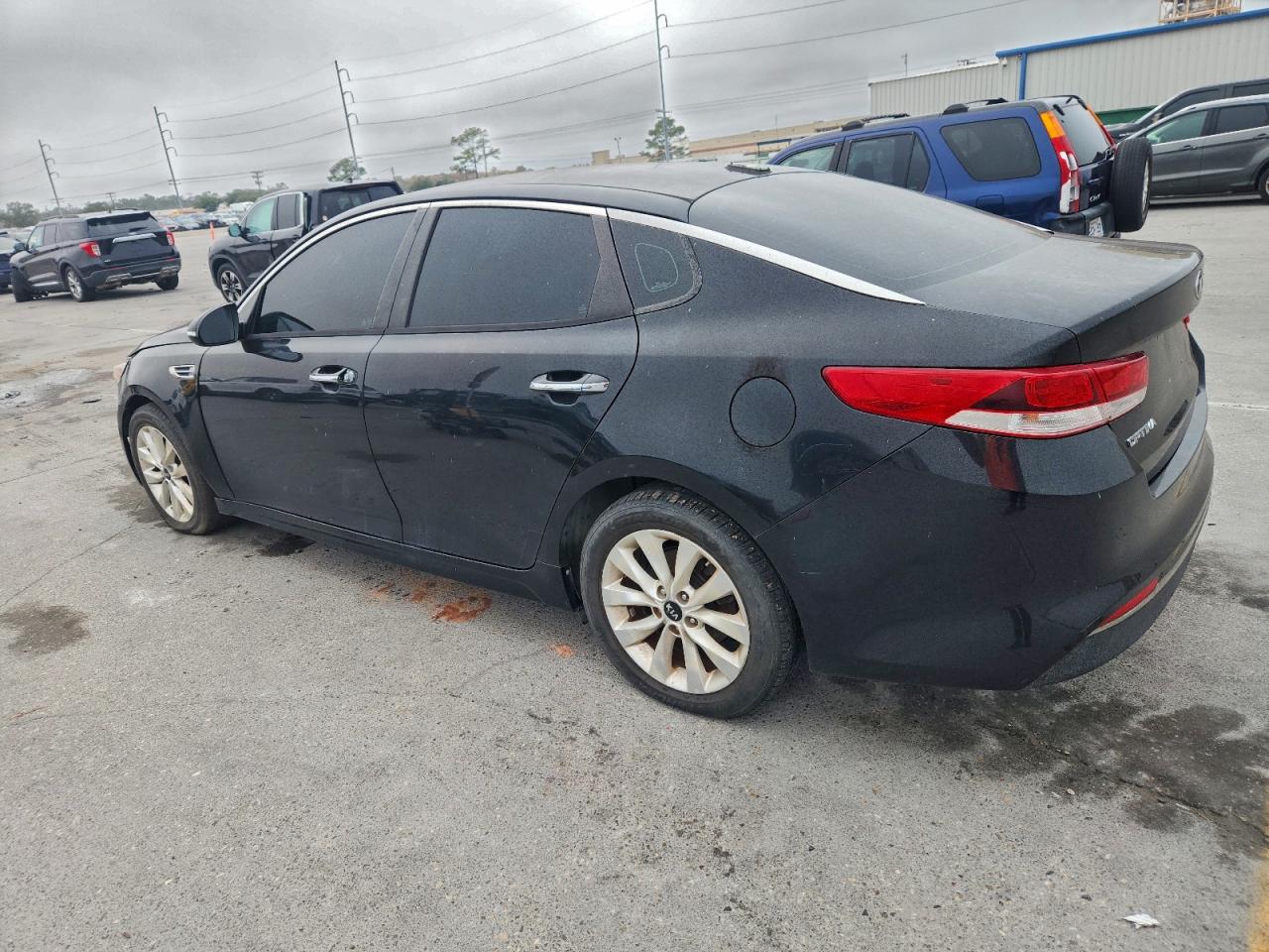 2016 KIA OPTIMA LX photo 2