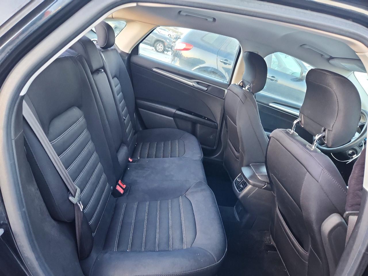 2014 FORD FUSION SE photo 10