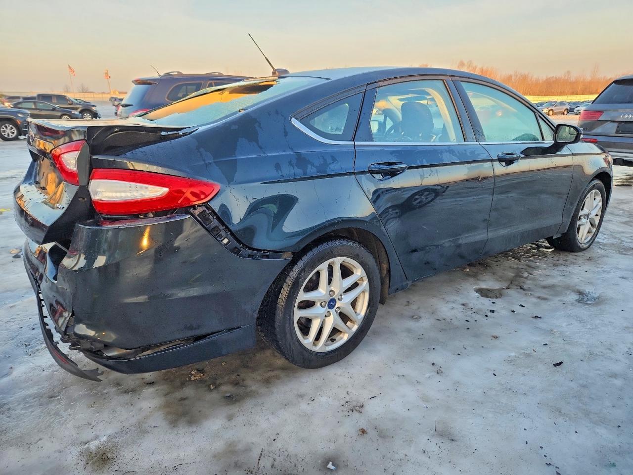 2014 FORD FUSION SE photo 3