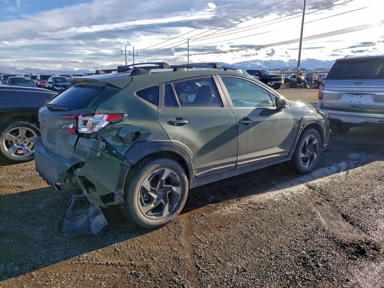2024 SUBARU CROSSTREK photo 3