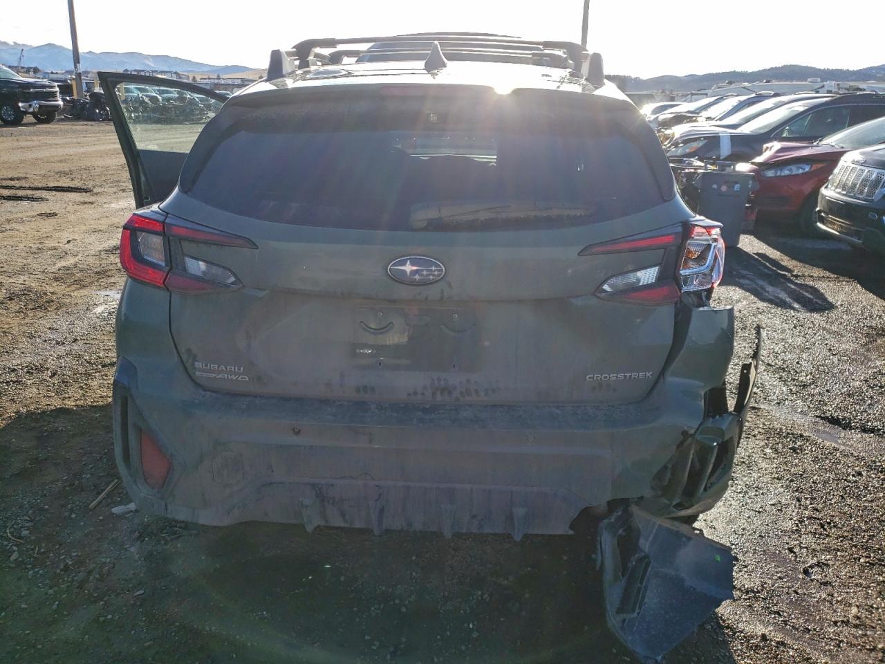 2024 SUBARU CROSSTREK photo 6