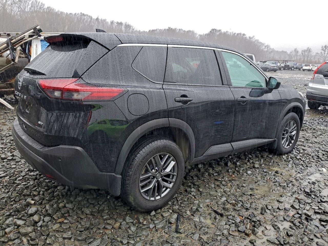 2021 NISSAN ROGUE S photo 3