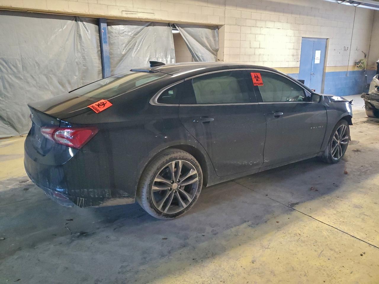 2022 CHEVROLET MALIBU LT photo 3