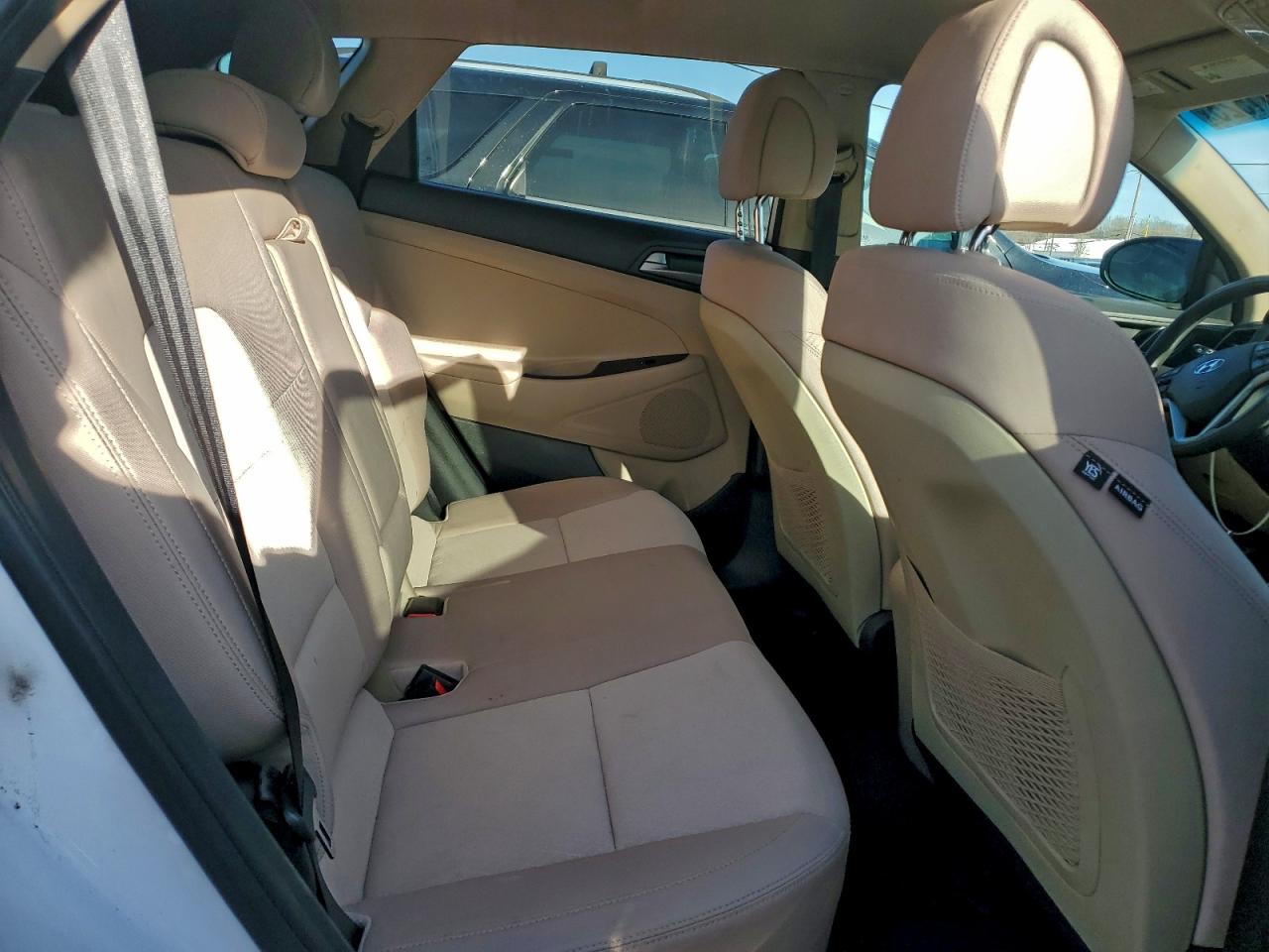 2018 HYUNDAI TUCSON SE photo 10