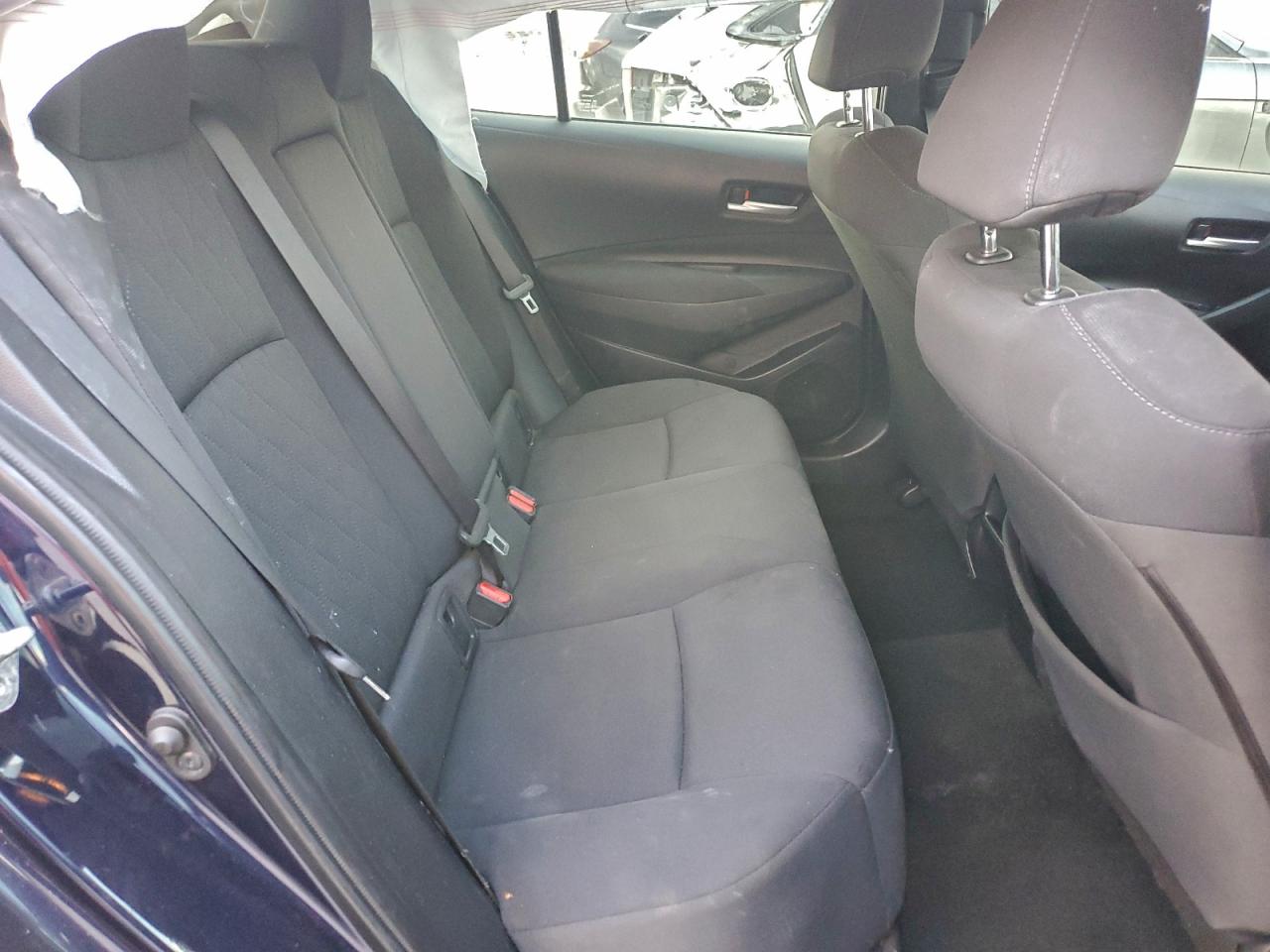 2020 TOYOTA COROLLA LE photo 10