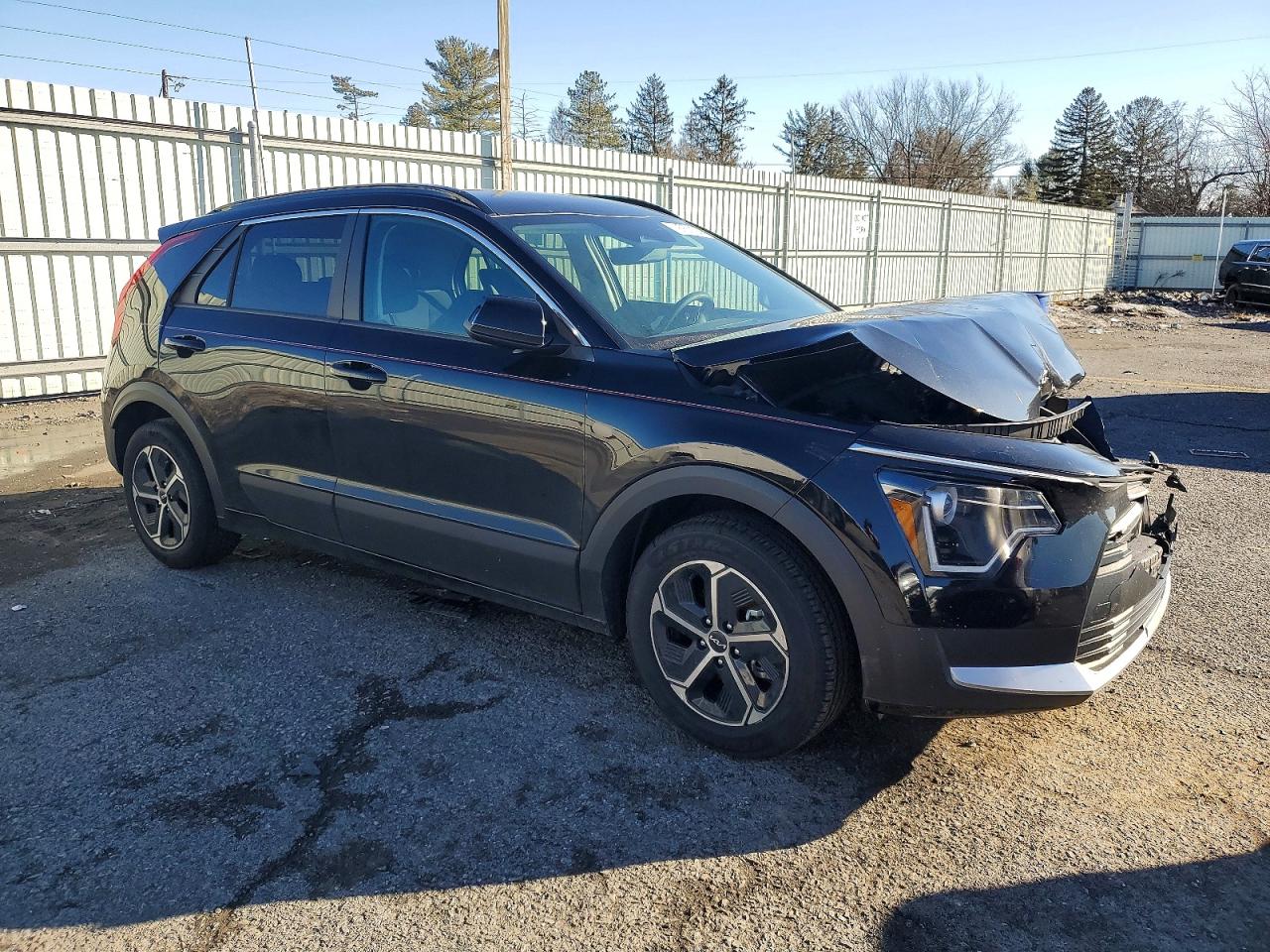 2023 KIA NIRO LX photo 7