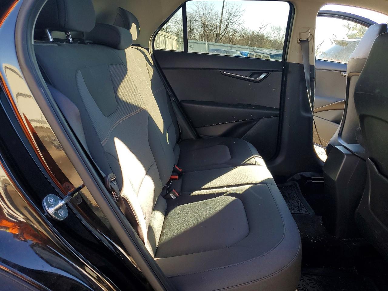 2023 KIA NIRO LX photo 19