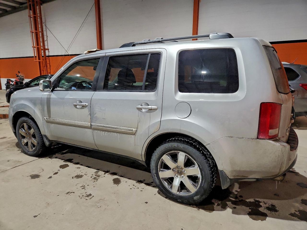 2013 HONDA PILOT TOURING photo 2