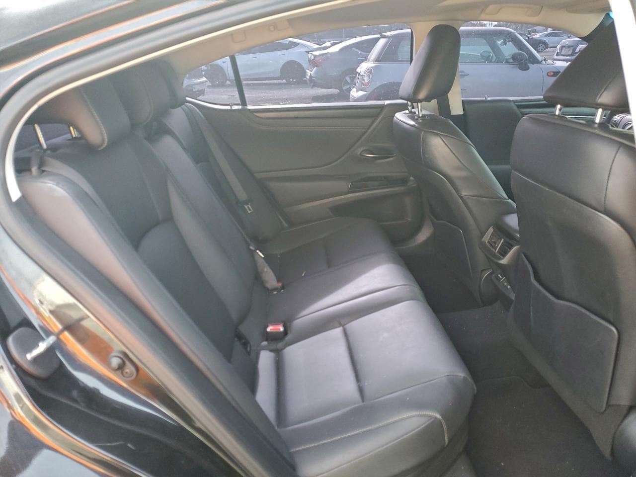 2024 LEXUS ES 300H BASE photo 10