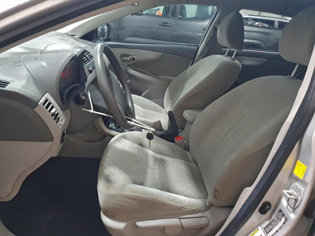 2010 TOYOTA COROLLA BASE photo 7
