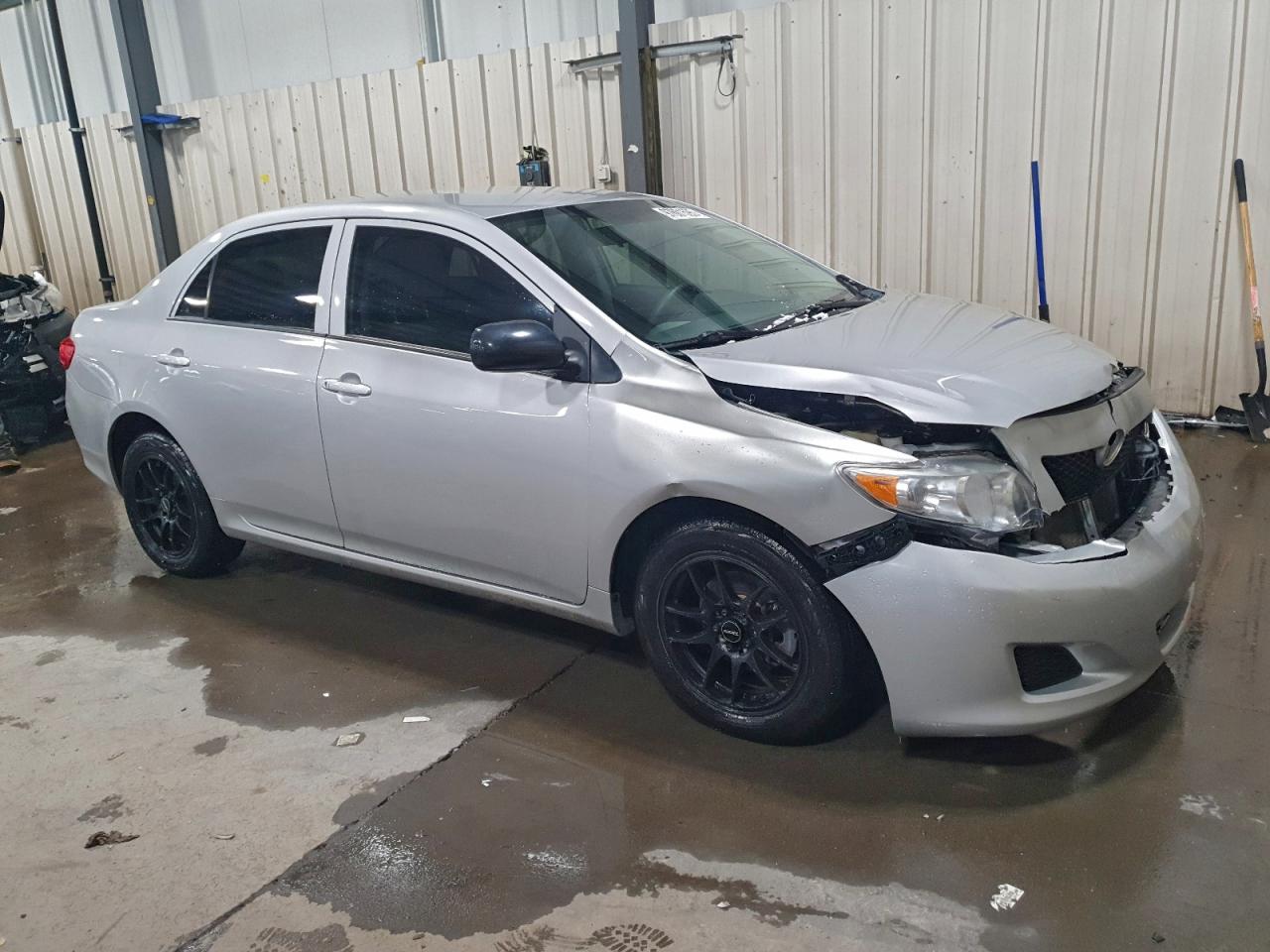 2010 TOYOTA COROLLA BASE photo 4
