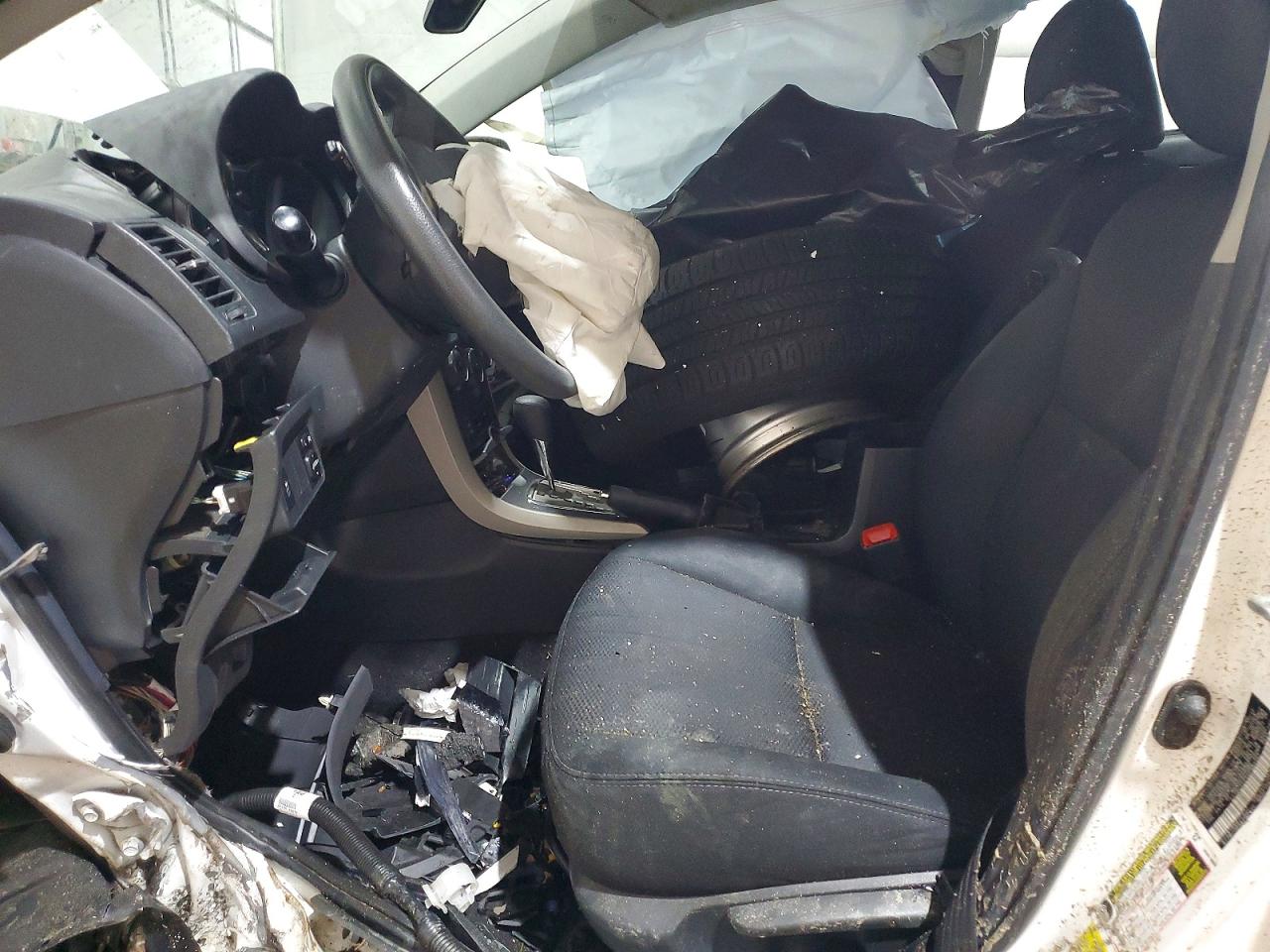 2013 TOYOTA COROLLA BASE photo 7