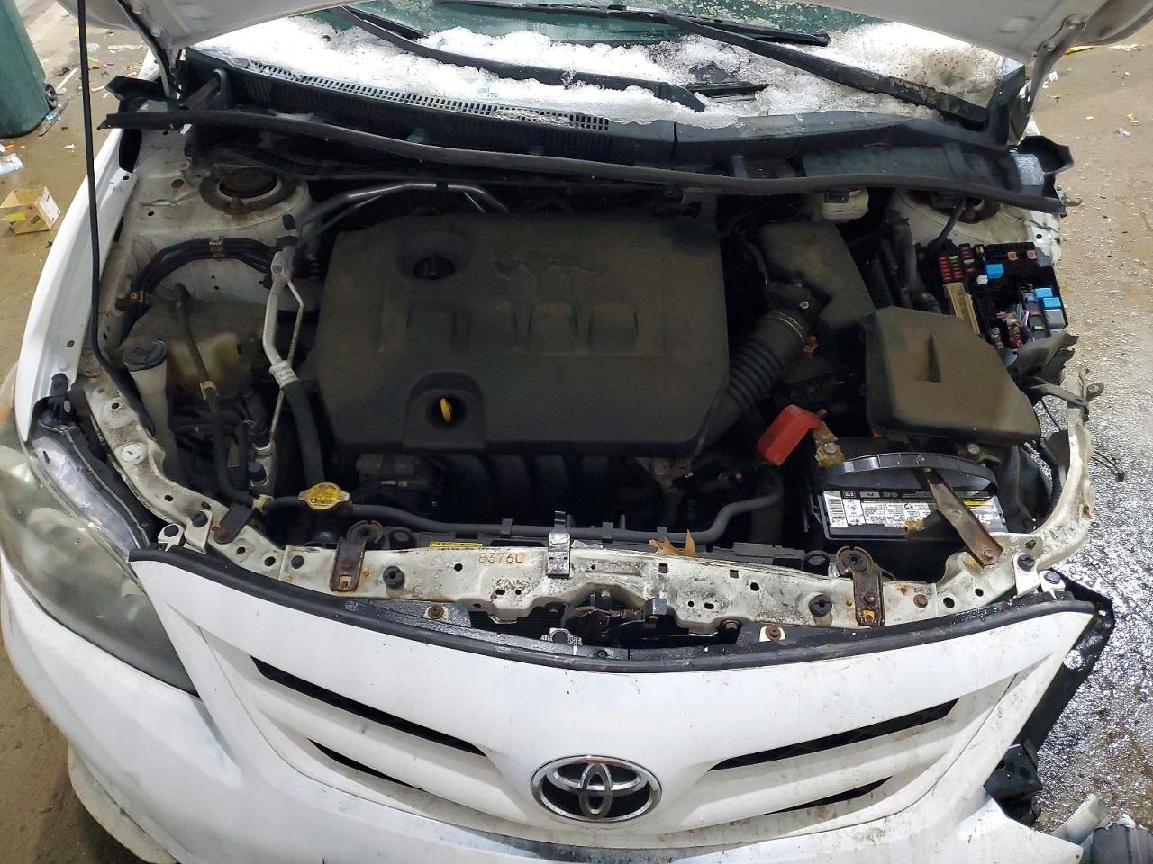 2013 TOYOTA COROLLA BASE photo 11