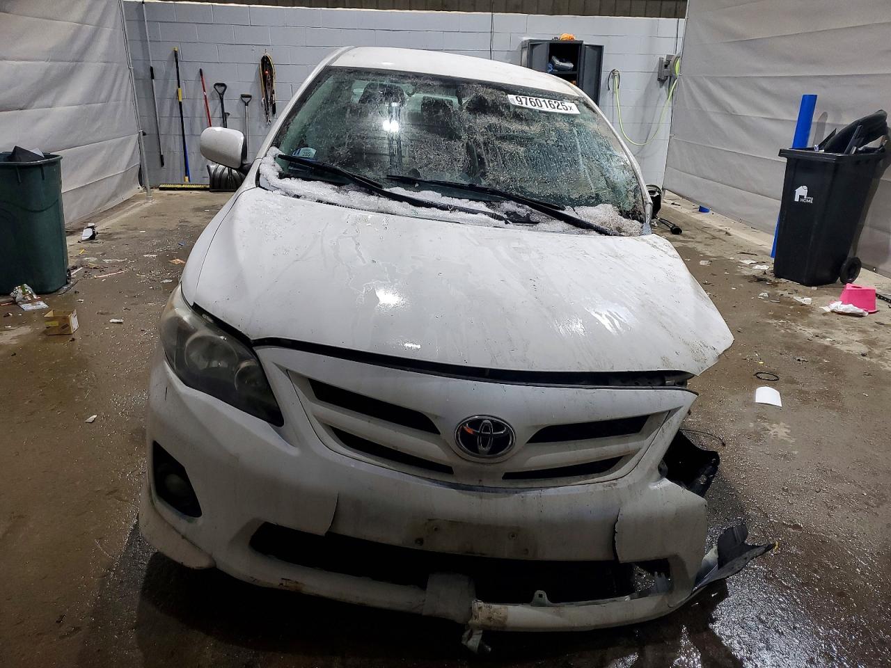 2013 TOYOTA COROLLA BASE photo 5