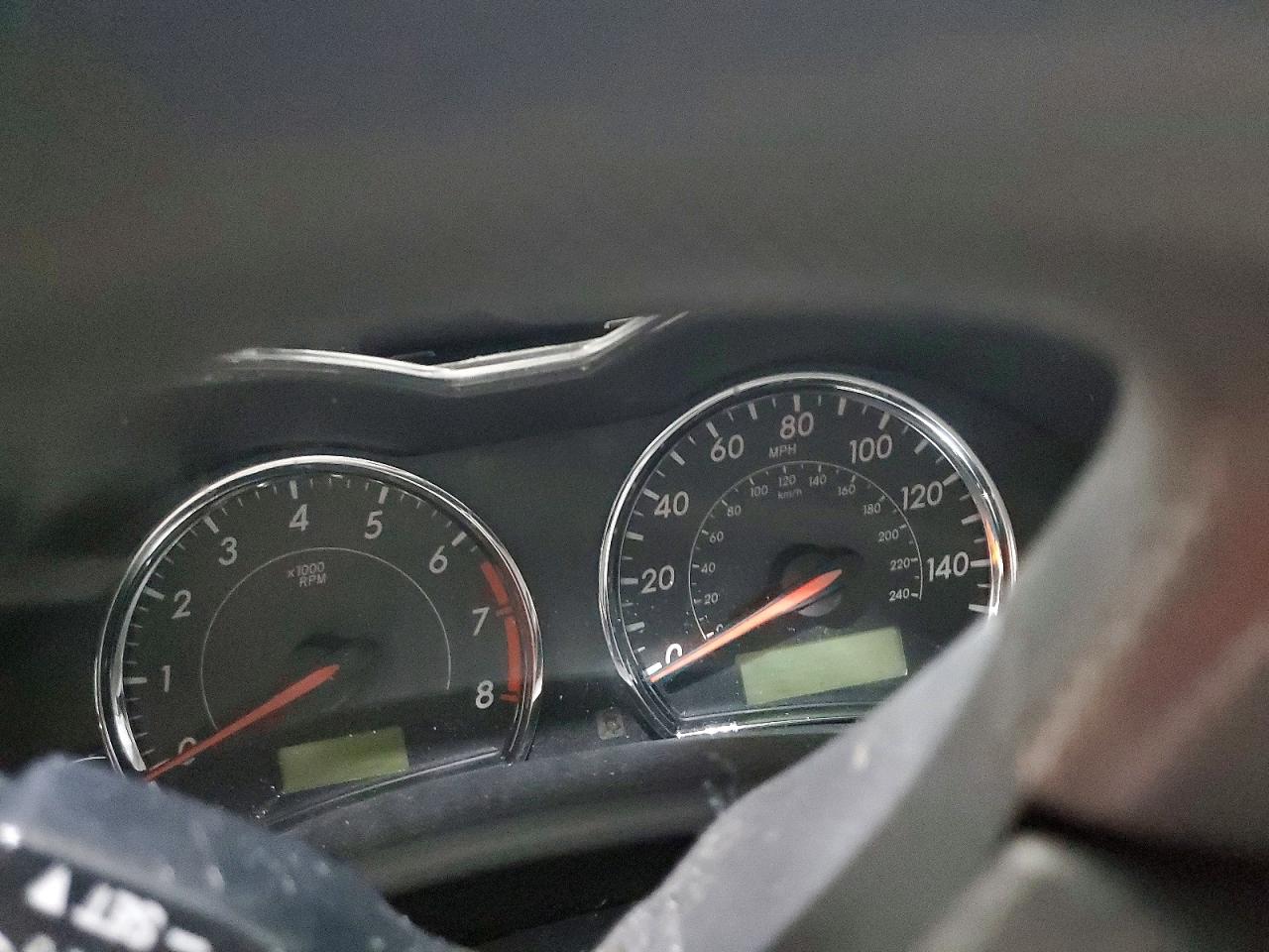 2013 TOYOTA COROLLA BASE photo 9