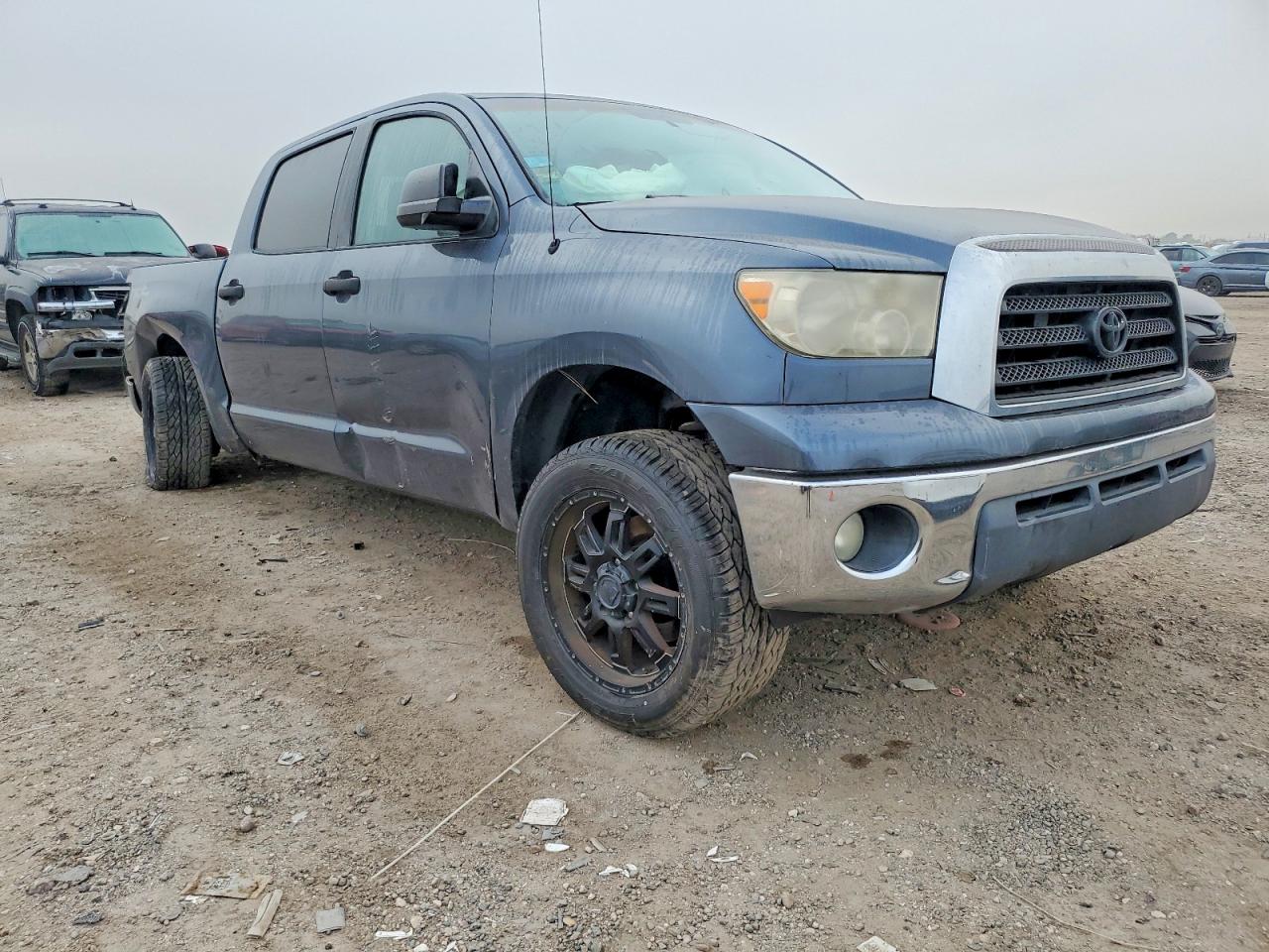 2008 TOYOTA TUNDRA CREWMAX photo 4