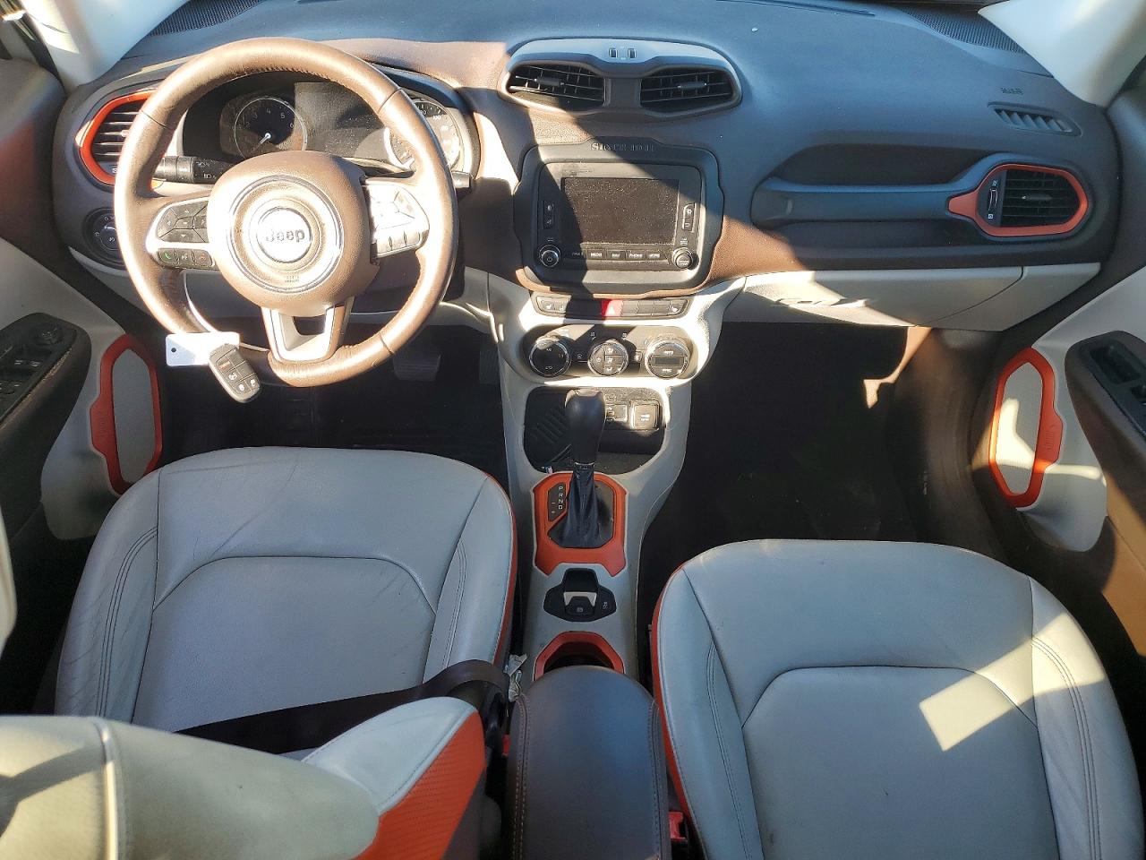2015 JEEP RENEGADE LIMITED photo 8