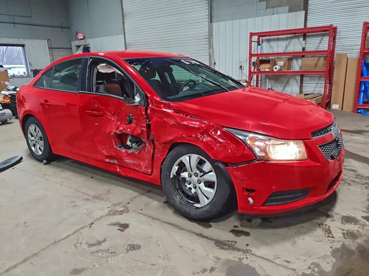 2014 CHEVROLET CRUZE LS photo 4