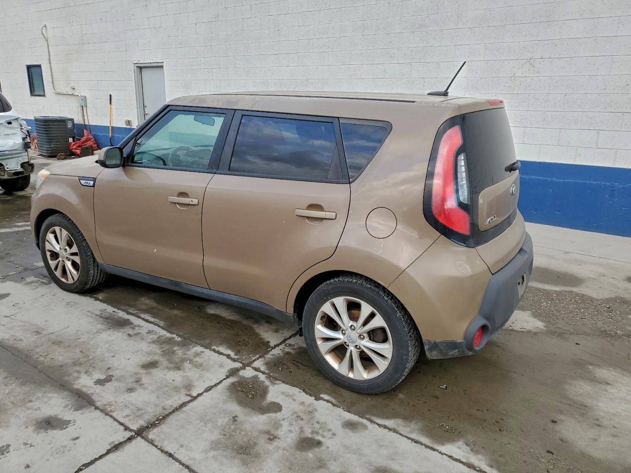 2015 KIA SOUL + photo 2
