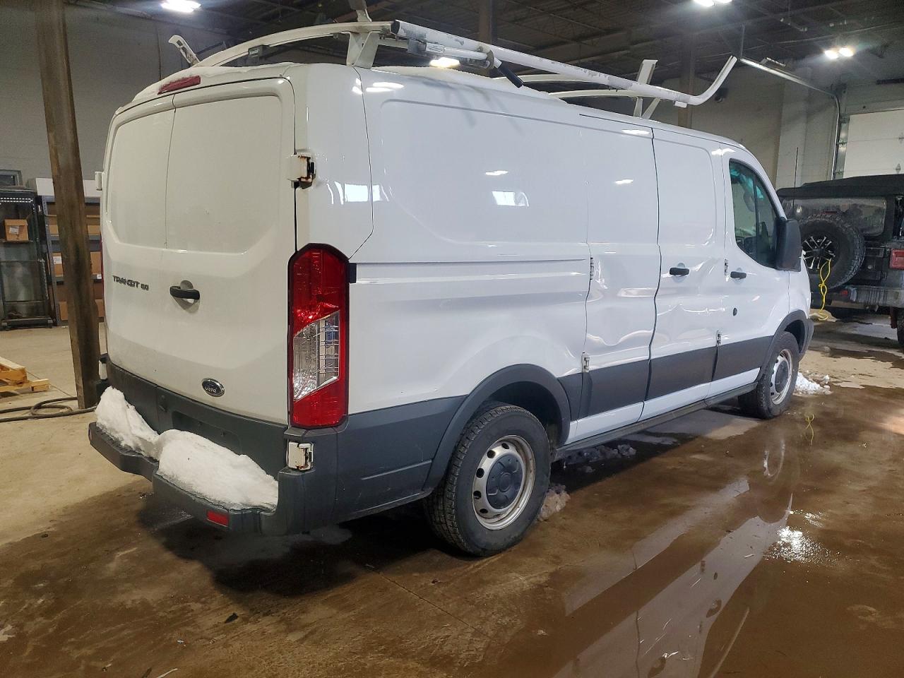 2018 FORD TRANSIT T-150 photo 3