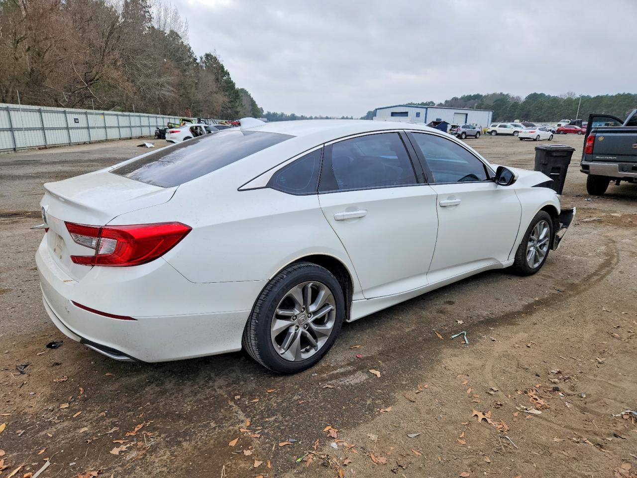 2018 HONDA ACCORD LX photo 7
