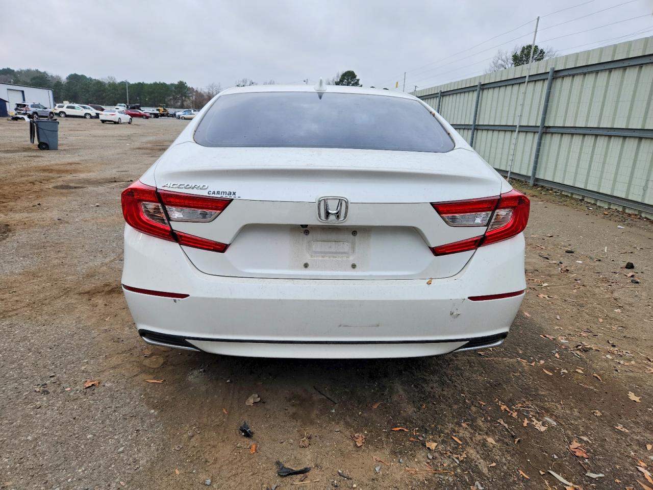 2018 HONDA ACCORD LX photo 16