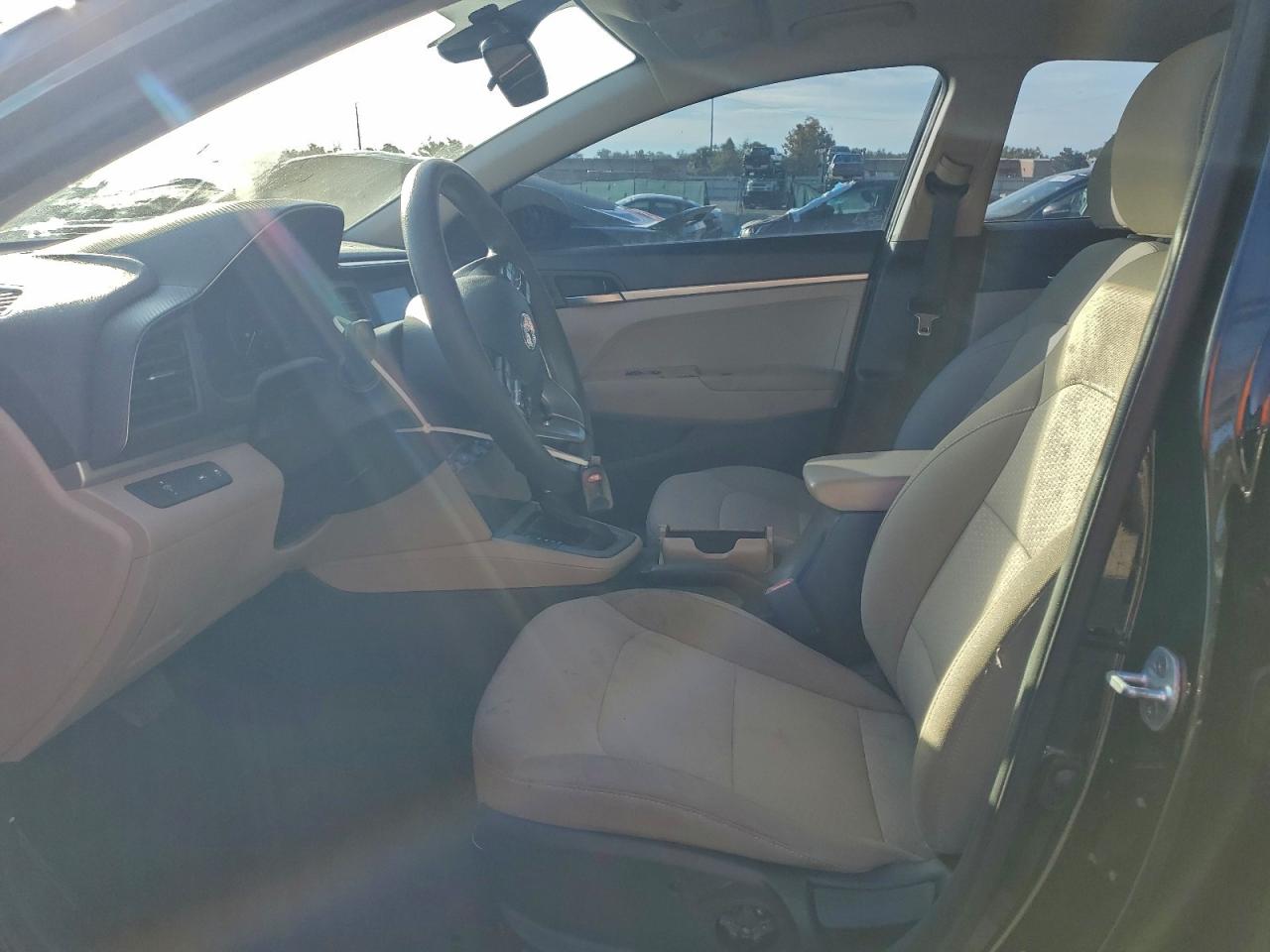 2020 HYUNDAI ELANTRA SE photo 7