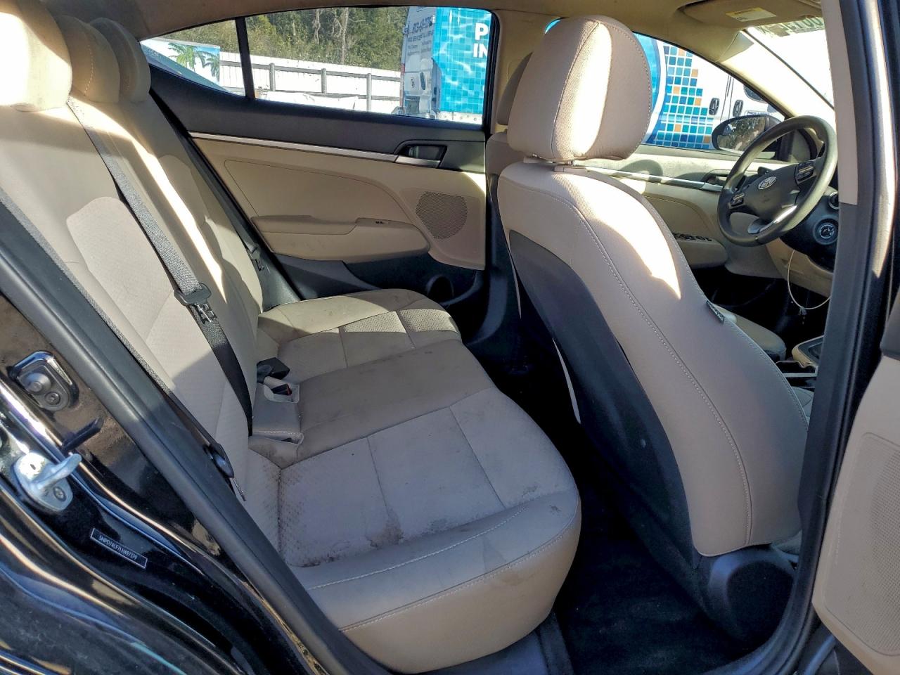 2020 HYUNDAI ELANTRA SE photo 10