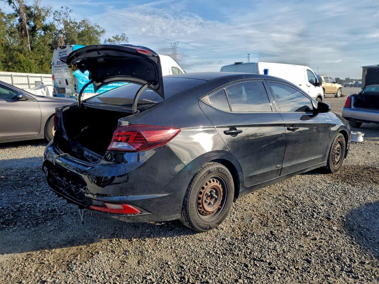 2020 HYUNDAI ELANTRA SE photo 3
