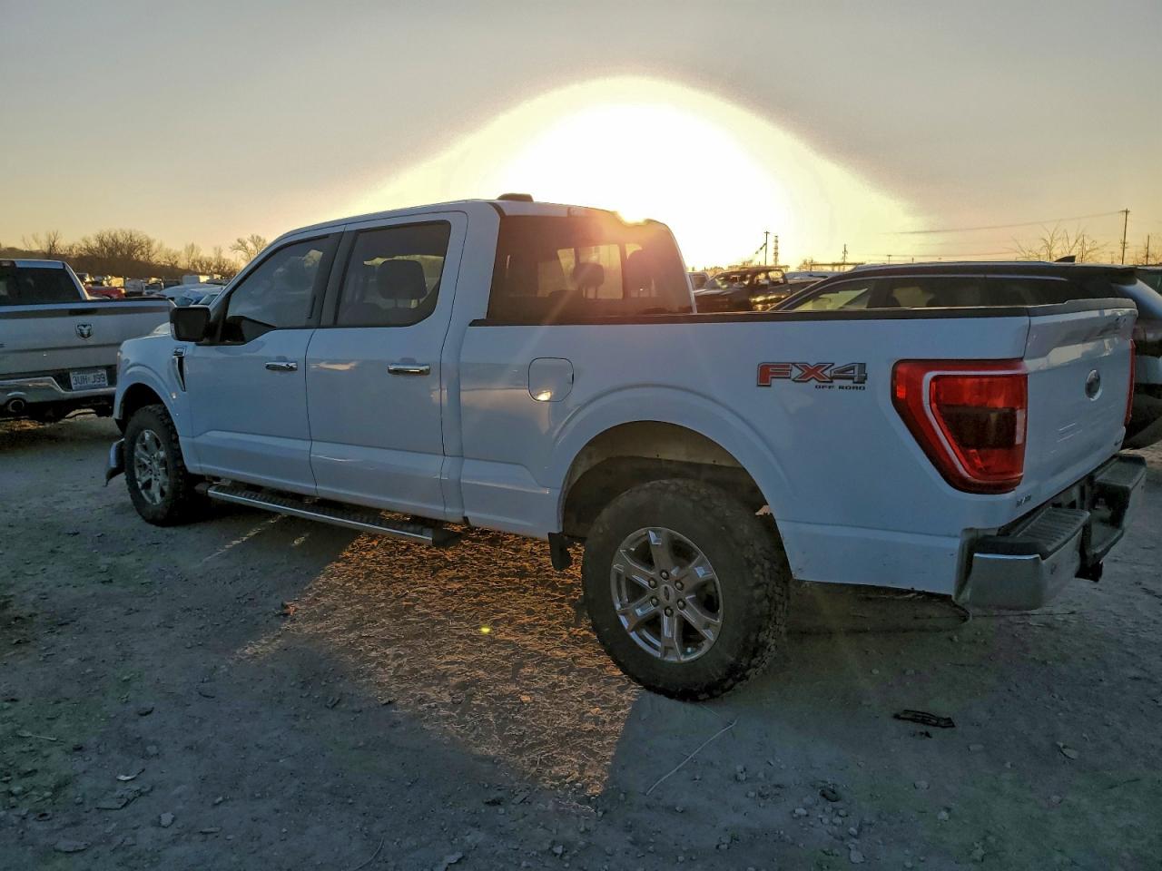 2023 FORD F150 SUPERCREW photo 2