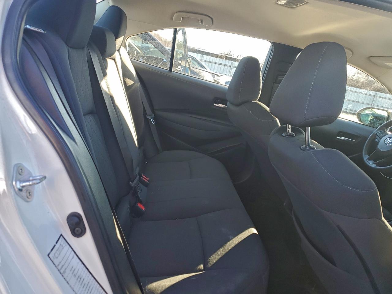 2020 TOYOTA COROLLA LE photo 10