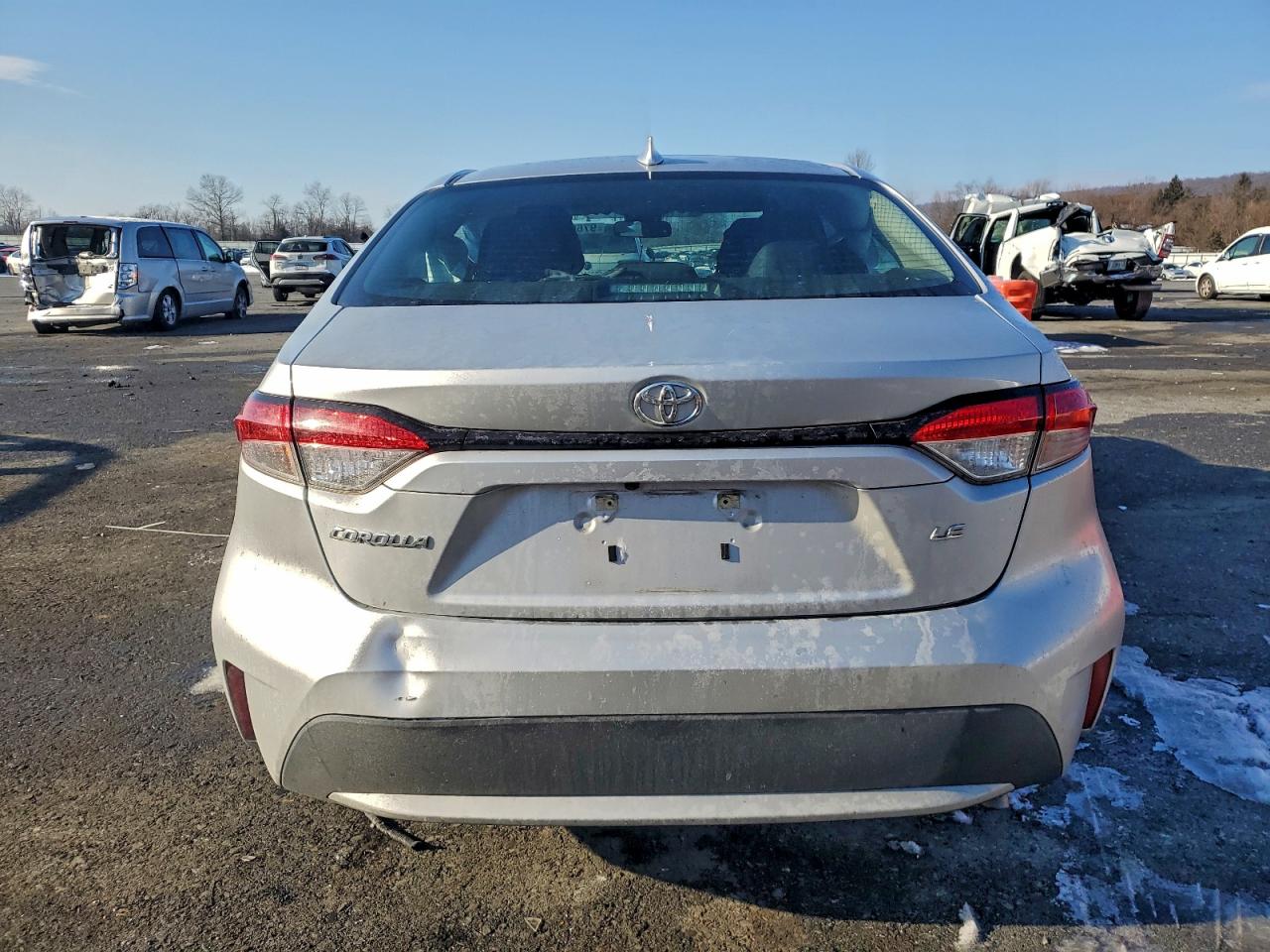 2021 TOYOTA COROLLA LE photo 6