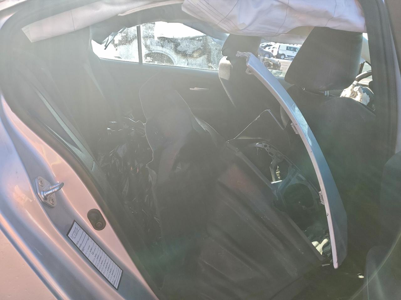 2021 TOYOTA COROLLA LE photo 10