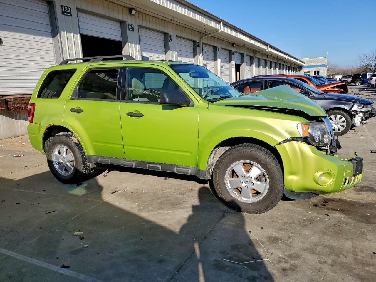 2012 FORD ESCAPE XLT photo 4